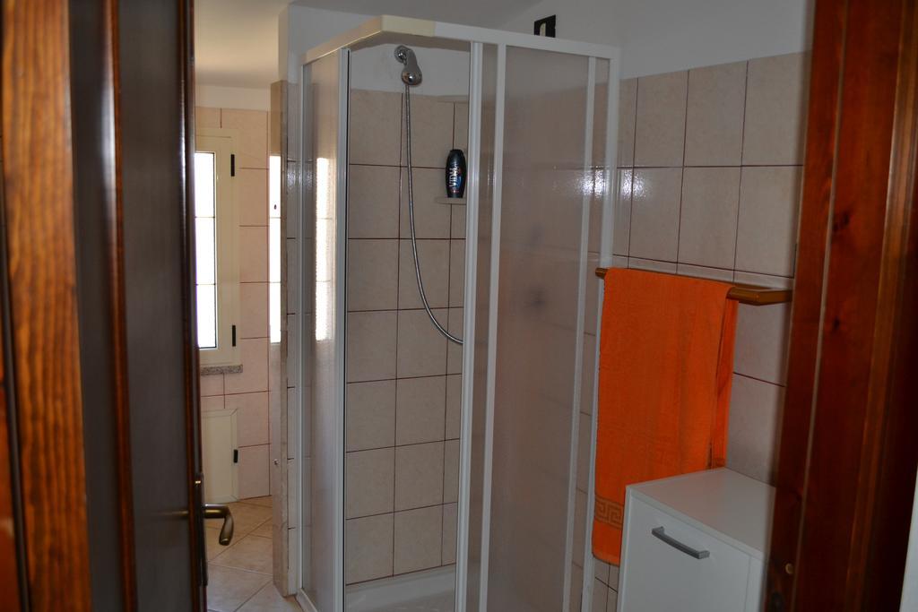 Marina'S Apartment Ogliastra Лотцорай Стая снимка