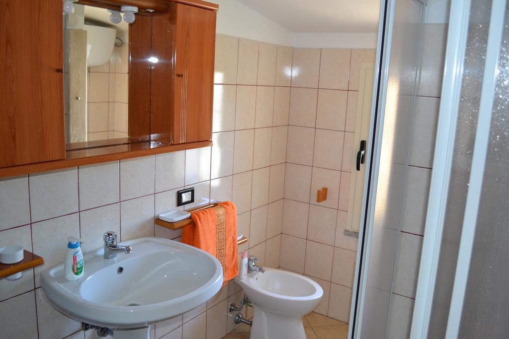 Marina'S Apartment Ogliastra Лотцорай Стая снимка